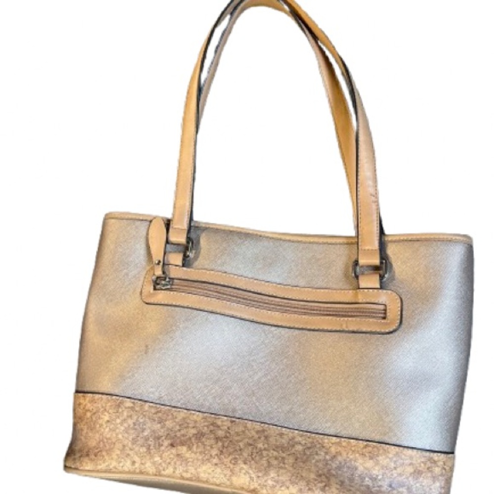 Giani Bernini Saffiano Elegant Tan Tote Bag - Picture 3 of 8